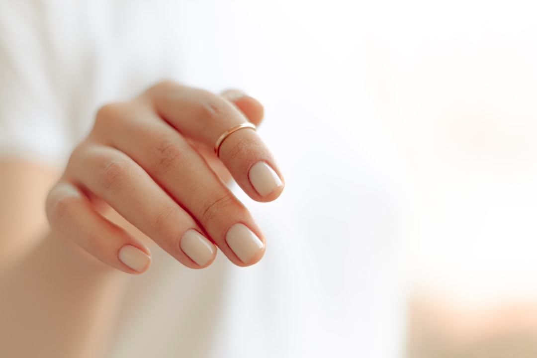 Chic White Ombre Nails: The Ultimate Nail Trend